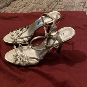 Size 9 heel , silver, worn once